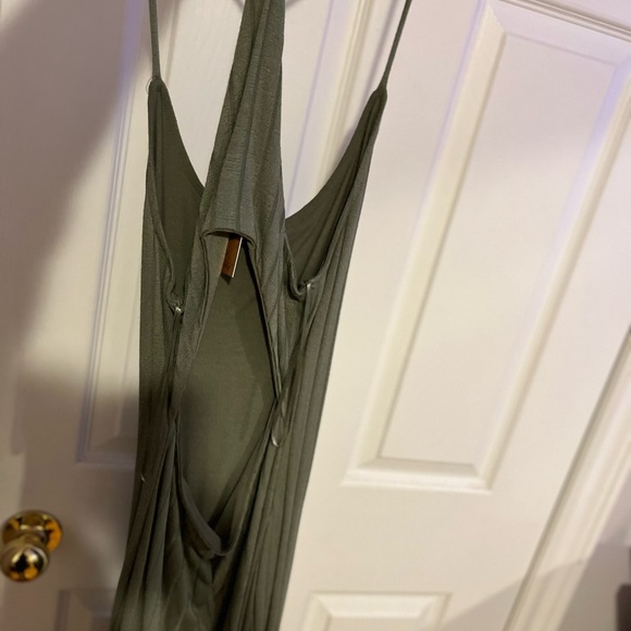 Olive green bodycon dress - Picture 3 of 3